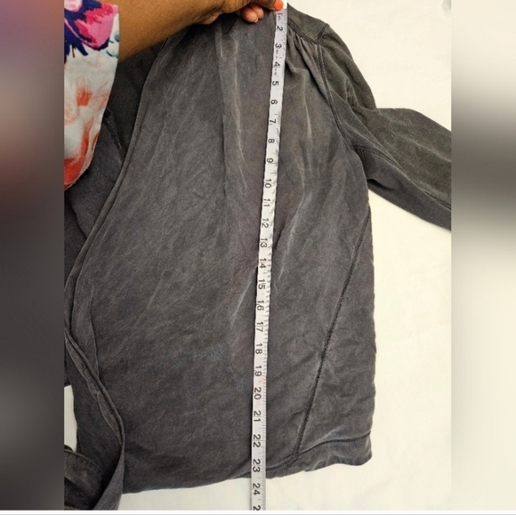 Lululemon Women's Black Soft Moto Jacket.
Measurements in pictures - Picture 9 of 11